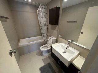 Wohnung zur Miete mit Studio in Khlong Toei, Bangkok