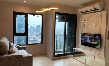 For rent studio condo in Pathum Wan, Bangkok