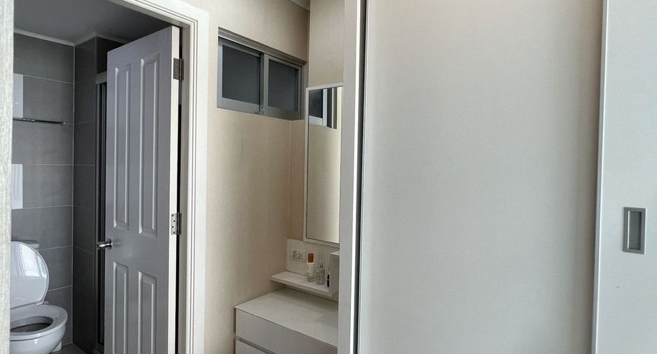 For rent 2 ベッドルーム condo in Khlong Toei, Bangkok
