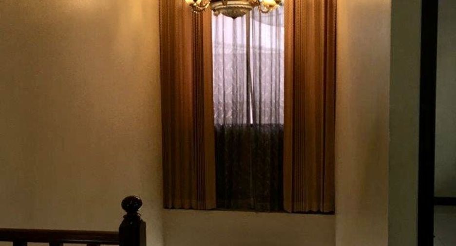 Haus zur Miete mit 4 Zimmer in Bang Rak, Bangkok