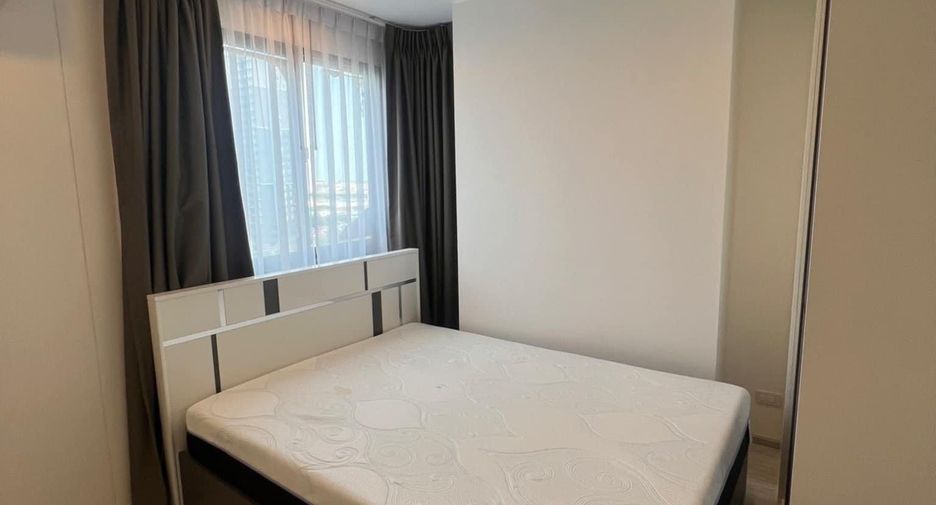 Haus zur Miete mit 4 Zimmer in Bang Rak, Bangkok