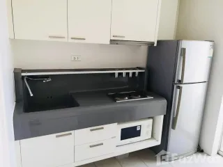 For rent 2 bedrooms condo in Khlong San, Bangkok