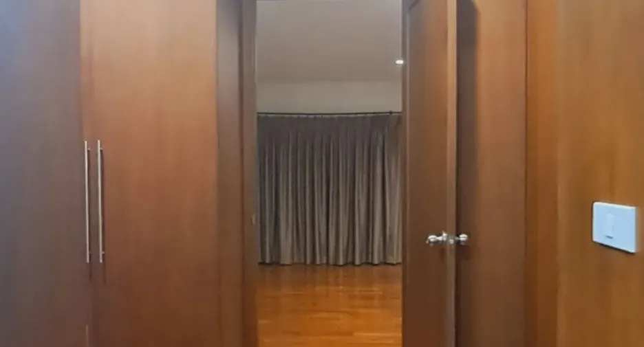 Reihenhaus zur Miete mit 4 Zimmer in Watthana, Bangkok