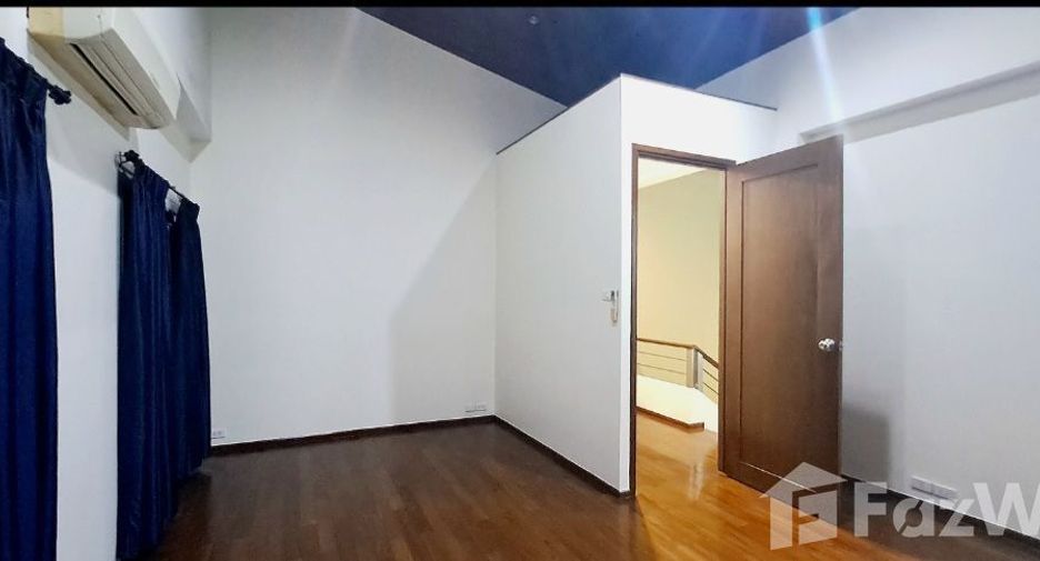 Reihenhaus zur Miete mit 4 Zimmer in Watthana, Bangkok