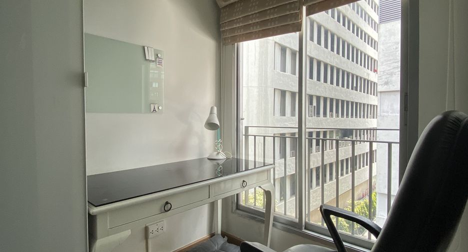 Wohnung zur Miete mit Studio in Pathum Wan, Bangkok