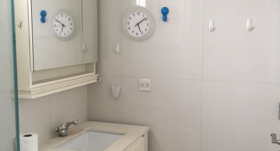 Wohnung zur Miete mit Studio in Pathum Wan, Bangkok