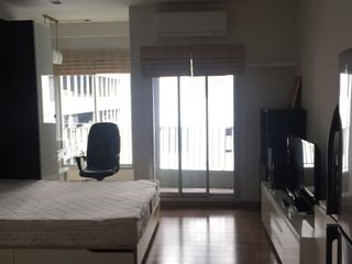 For rent studio condo in Pathum Wan, Bangkok
