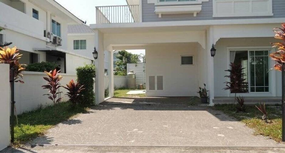 For rent 3 bedrooms house in Lat Krabang, Bangkok