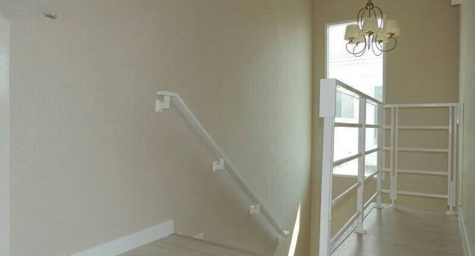 For rent 3 bedrooms house in Lat Krabang, Bangkok