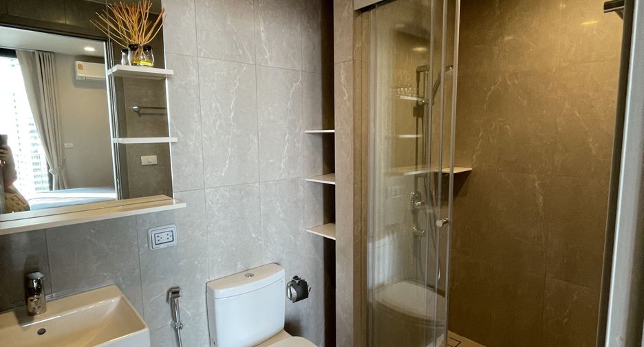 For rent 1 bed condo in Sathon, Bangkok