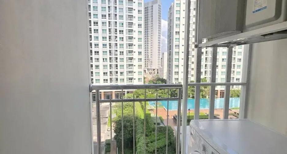 À louer 1 chambre condo à Huai Khwang, Bangkok
