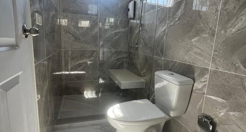 Haus zur Miete mit 7 Zimmer in Bang Na, Bangkok