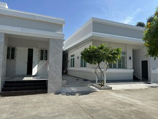 出租 7 卧室 独立屋 在 Bang Na, 曼谷