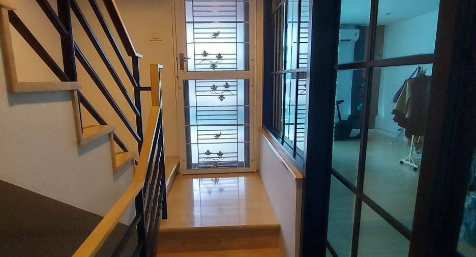出租 3 卧室 联排别墅 在 Bang Phli, Samut Prakan