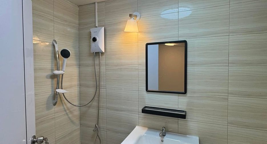 Casa en venta de 2 habitaciones en Bang Lamung, Chonburi