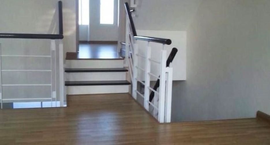 For rent 3 bedrooms townhouse in Bueng Kum, Bangkok