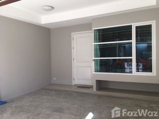 Reihenhaus zur Miete mit 3 Zimmer in Bueng Kum, Bangkok