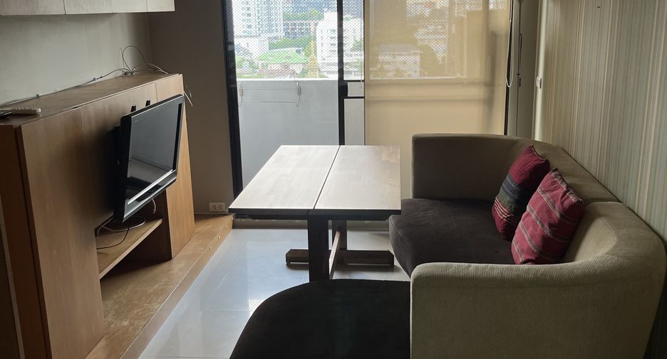 For rent 1 bed condo in Khlong Toei, Bangkok