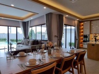 Casa en alquiler de 4 habitaciones en Bang Lamung, Chonburi