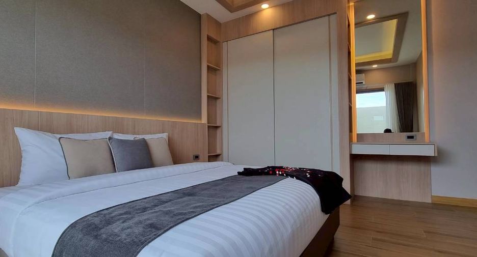 Haus zur Miete mit 4 Zimmer in Bang Lamung, Chonburi