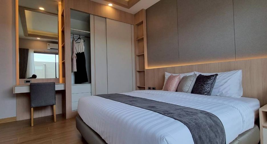 Haus zur Miete mit 4 Zimmer in Bang Lamung, Chonburi
