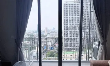 For rent 1 bed condo in Phaya Thai, Bangkok