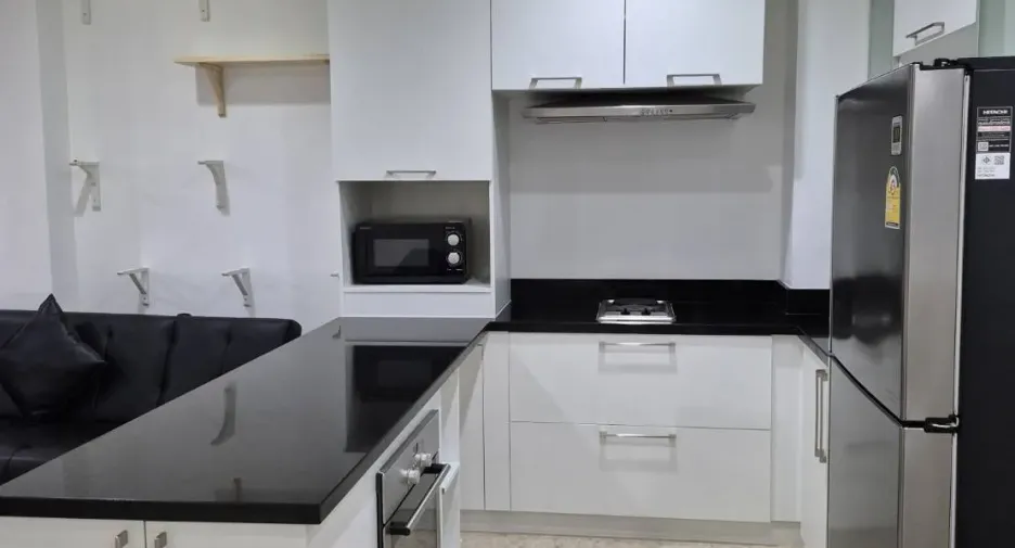 For sale 2 bedrooms condo in Khlong Toei, Bangkok