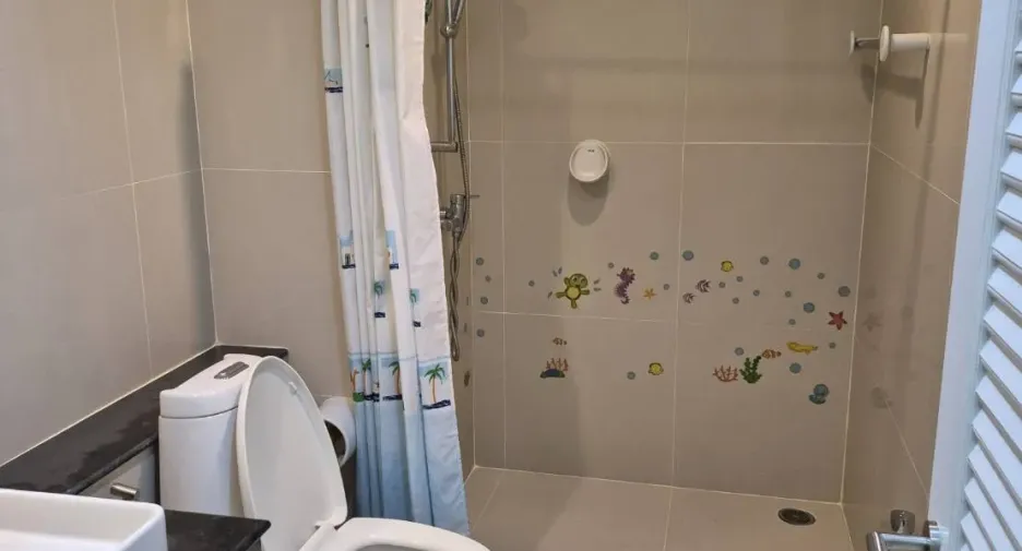For sale 2 bedrooms condo in Khlong Toei, Bangkok