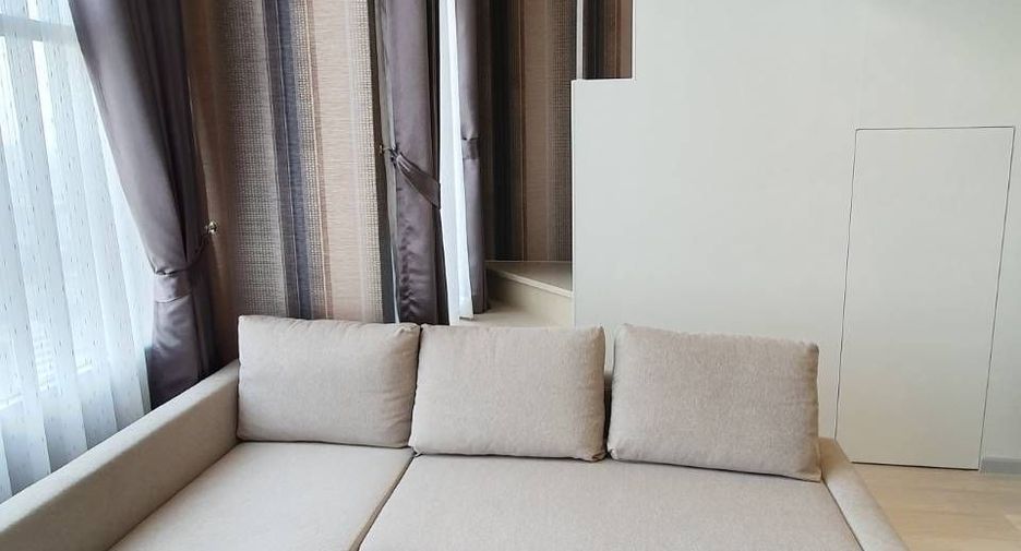 Condo en alquiler de 1 habitaciones en Sathon, Bangkok