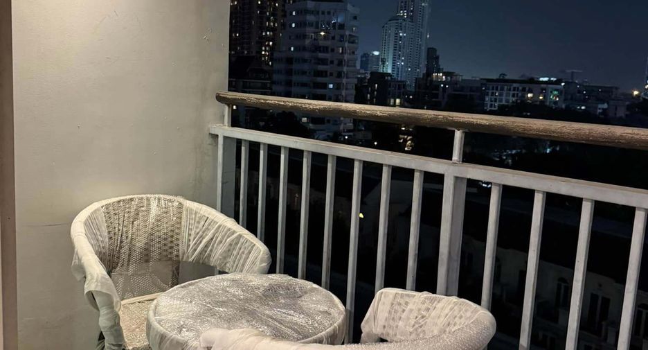 For rent 1 bed condo in Khlong Toei, Bangkok