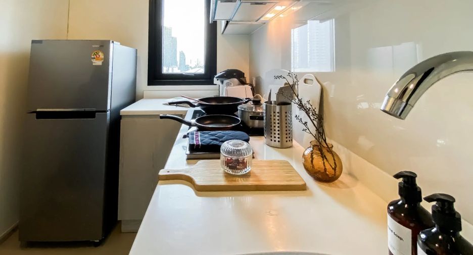 Wohnung zur Miete mit 2 Zimmer in Watthana, Bangkok