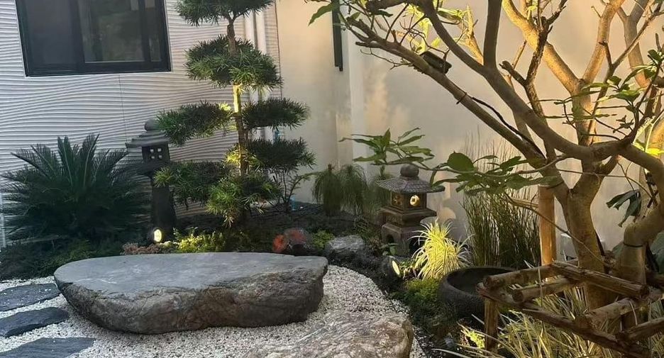 For rent 4 bedrooms house in Mueang Samut Prakan, Samut Prakan