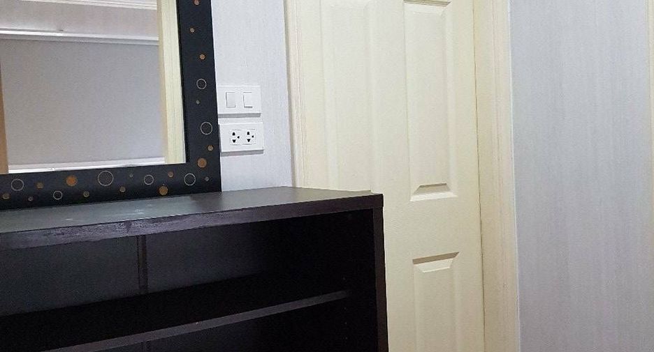 For rent 2 bedrooms condo in Phaya Thai, Bangkok