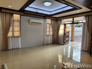 For rent 4 ベッドルーム house in Khlong San, Bangkok