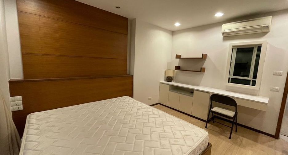 For rent 1 bed condo in Phaya Thai, Bangkok