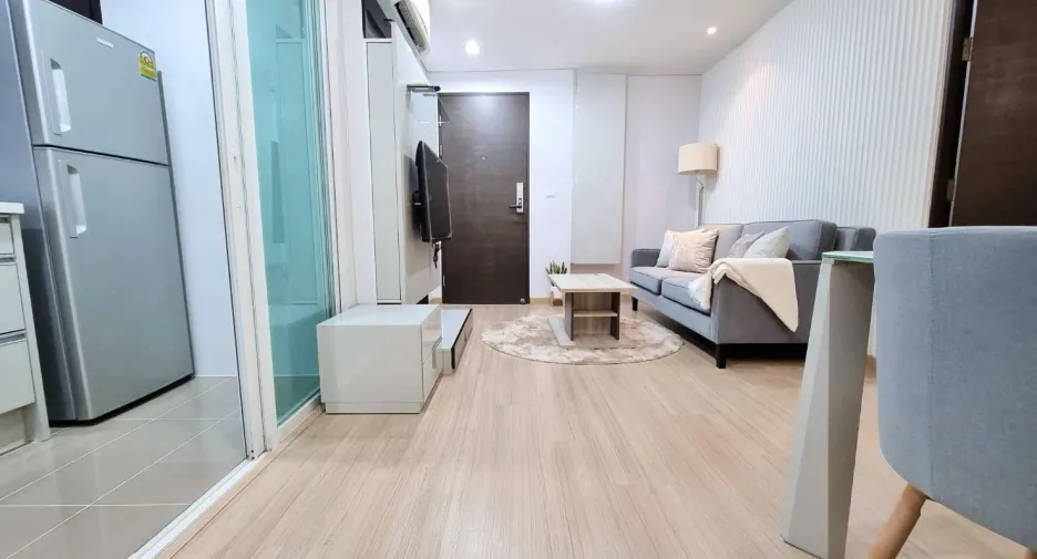 For rent 1 bed condo in Pathum Wan, Bangkok