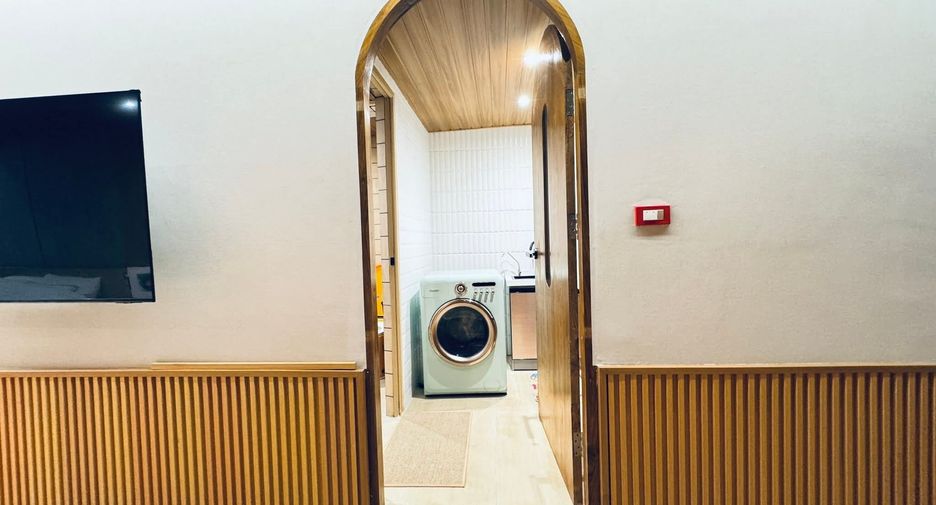 For rent 1 bed condo in Bang Rak, Bangkok