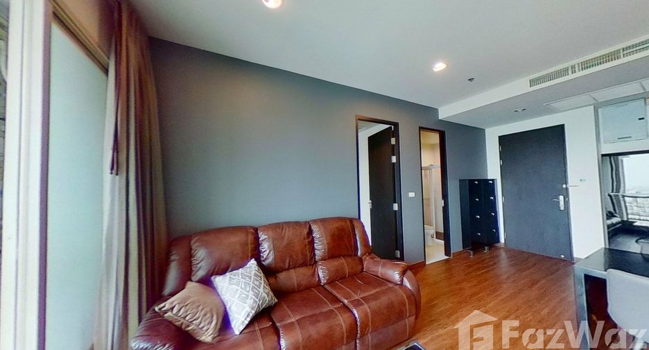 For rent 2 bedrooms condo in Pathum Wan, Bangkok