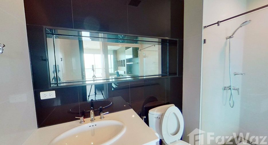For rent 2 bedrooms condo in Pathum Wan, Bangkok