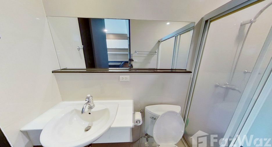 For rent 2 bedrooms condo in Pathum Wan, Bangkok