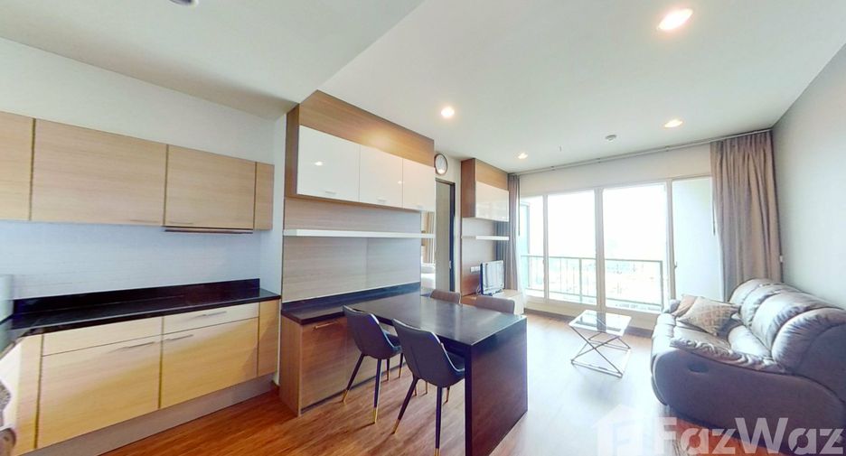 For rent 2 bedrooms condo in Pathum Wan, Bangkok