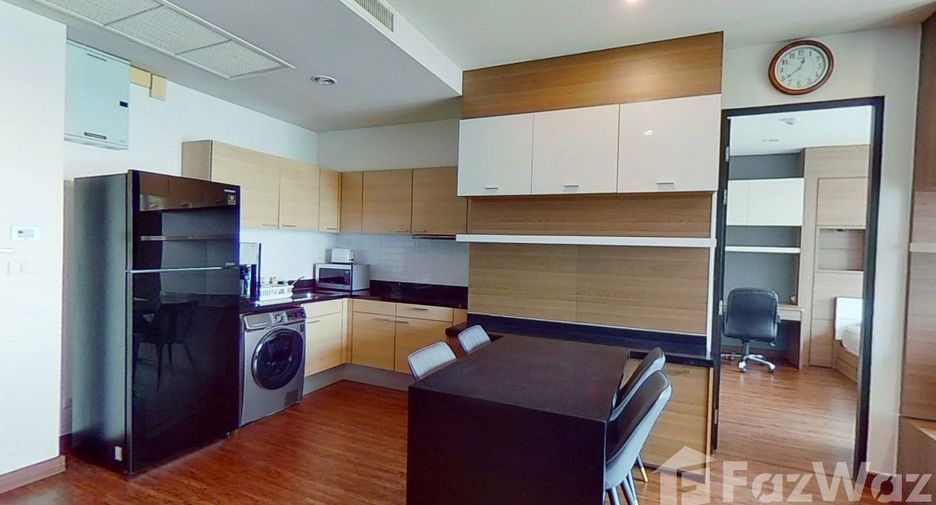 For rent 2 bedrooms condo in Pathum Wan, Bangkok