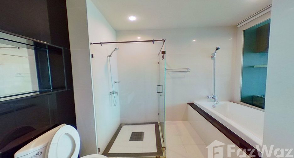 For rent 2 bedrooms condo in Pathum Wan, Bangkok