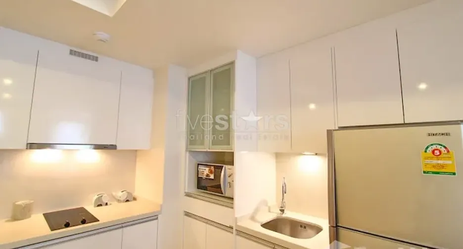 For rent 1 bed condo in Sathon, Bangkok