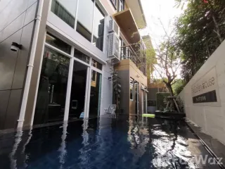 出租 4 卧室 独立屋 在 Chatuchak, 曼谷