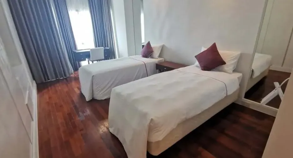 Condo en alquiler de 5 habitaciones en Pathum Wan, Bangkok