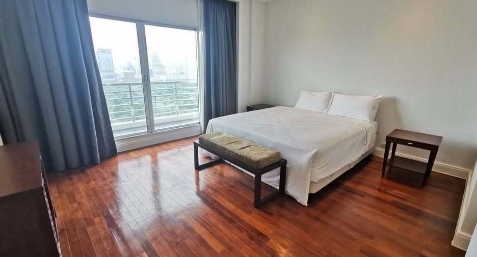 For rent 5 bedrooms condo in Pathum Wan, Bangkok