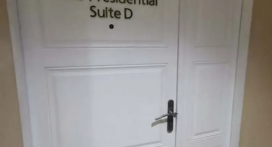 For rent 5 bedrooms condo in Pathum Wan, Bangkok