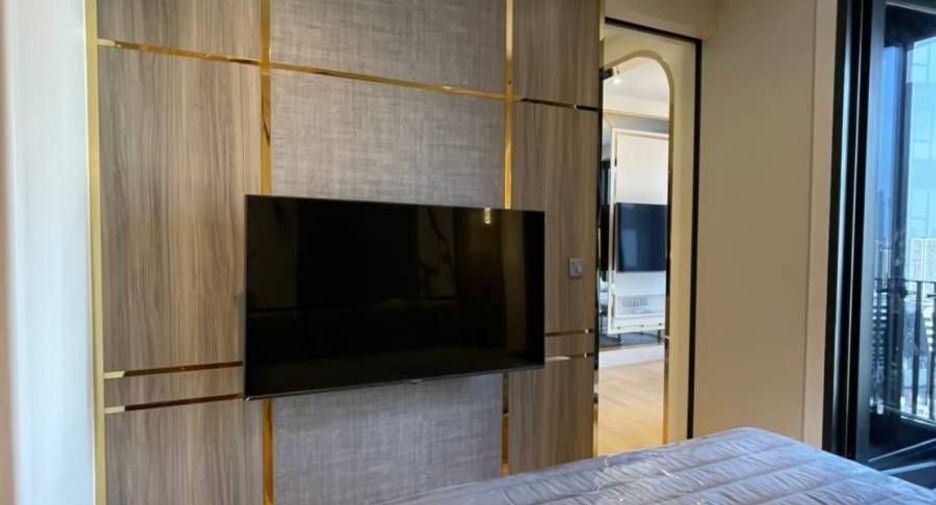 For rent 1 bed condo in Huai Khwang, Bangkok