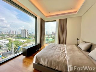 For rent 2 bedrooms condo in Pathum Wan, Bangkok